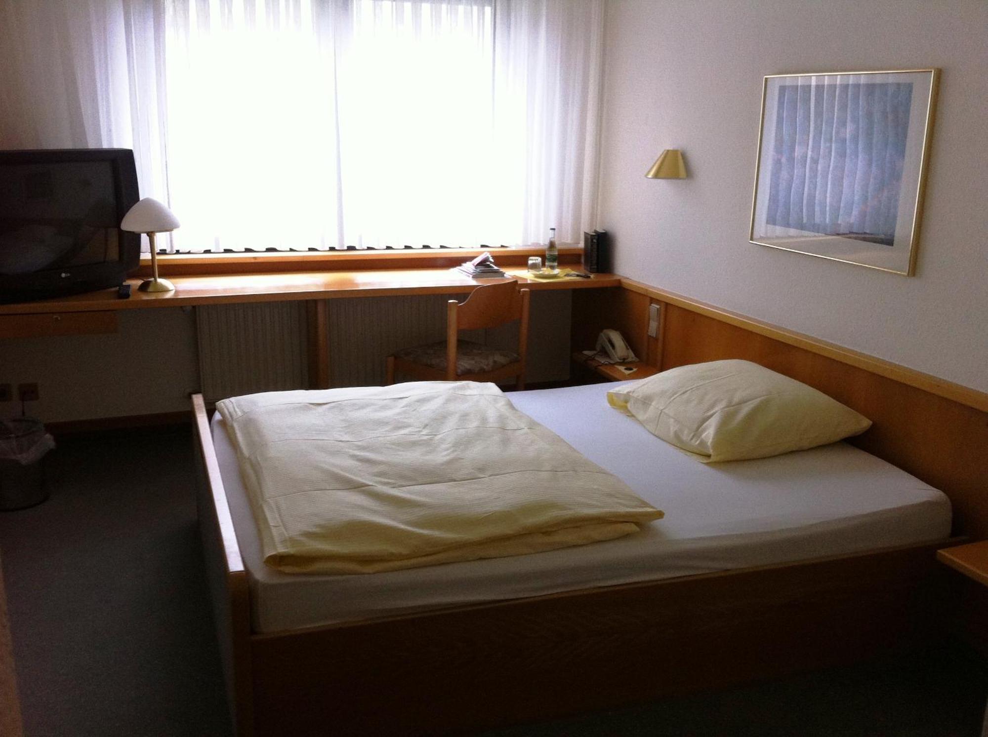 Hotel Pfaelzer Hof, Zum Schokoladengiesser Rodalben Номер фото