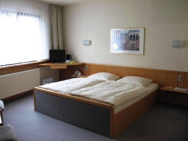 Hotel Pfaelzer Hof, Zum Schokoladengiesser Rodalben Номер фото